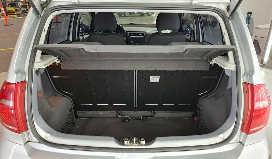 Volkswagen Fox 1.6 COMFORTLINE Hatchback 2013