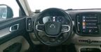 Volvo Xc40 2.0 T4 MOMENTUM AUTO Suv 2021