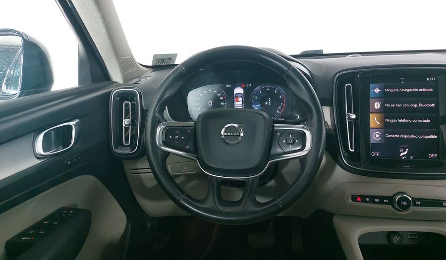 Volvo Xc40 2.0 T4 MOMENTUM AUTO Suv 2021