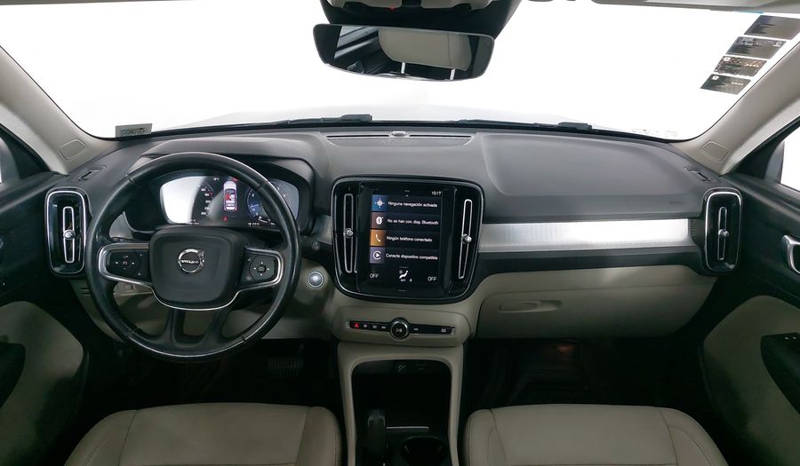 Volvo Xc40 2.0 T4 MOMENTUM AUTO Suv 2021