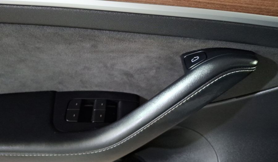 Tesla Model 3 BEV 50KWH STANDARD RANGE PLUS AUTO Sedan 2022