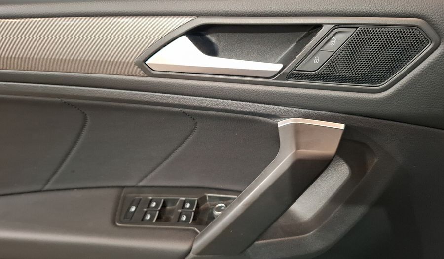 Volkswagen Tiguan 1.4 R-LINE DCT Suv 2024