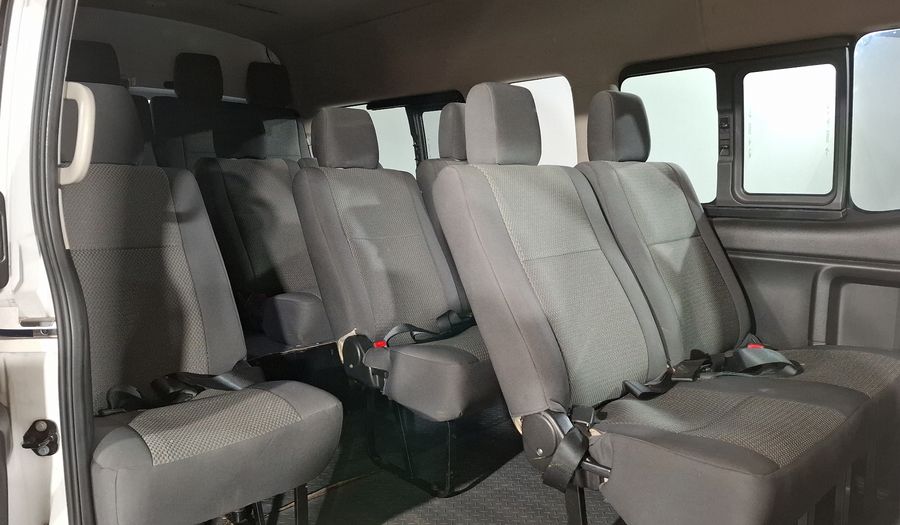 Nissan Nv350 Urvan 2.5 14 PASAJEROS AMPLIA AA Van 2023