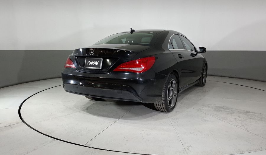 Mercedes Benz Clase Cla 1.6 CLA 200 CGI SPORT AT Coupe 2016
