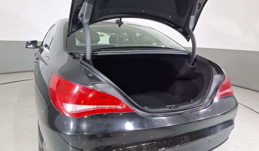 Mercedes Benz Clase Cla 1.6 CLA 200 CGI SPORT AT Coupe 2016