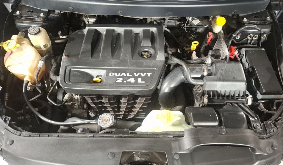 Dodge Journey 2.4 SXT+ 5 PASAJEROS Suv 2015