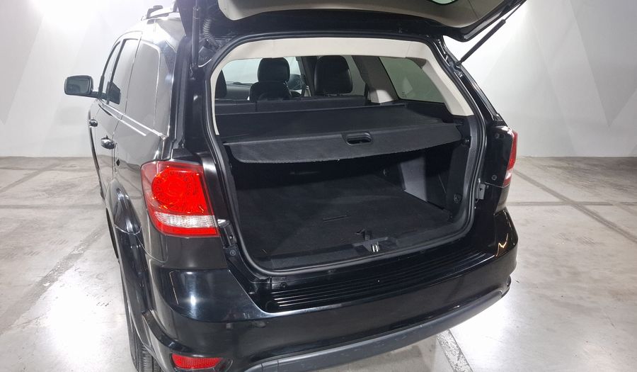 Dodge Journey 2.4 SXT+ 5 PASAJEROS Suv 2015