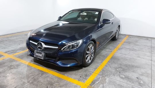 Mercedes Benz • Clase C