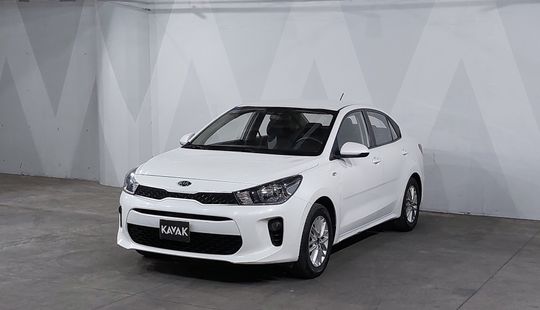 2020 • 86,727 km • Automático