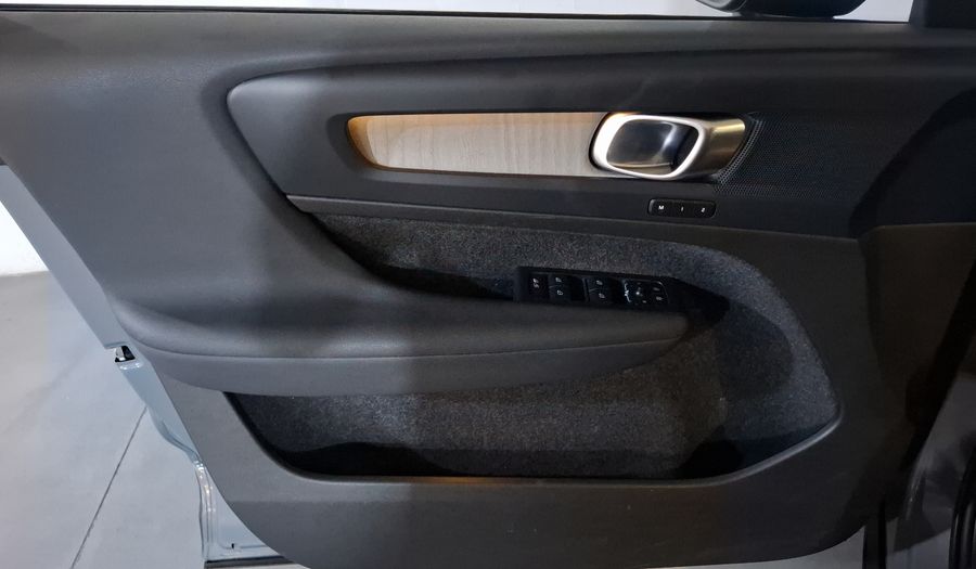 Volvo Xc40 2.0 B4 MHEV PLUS AUTO Suv 2023