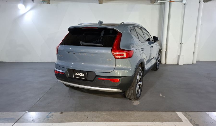 Volvo Xc40 2.0 B4 MHEV PLUS AUTO Suv 2023