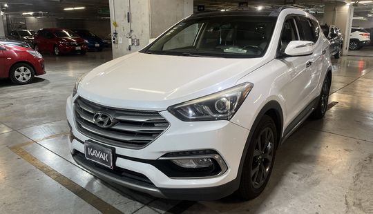 Hyundai • Santa Fe