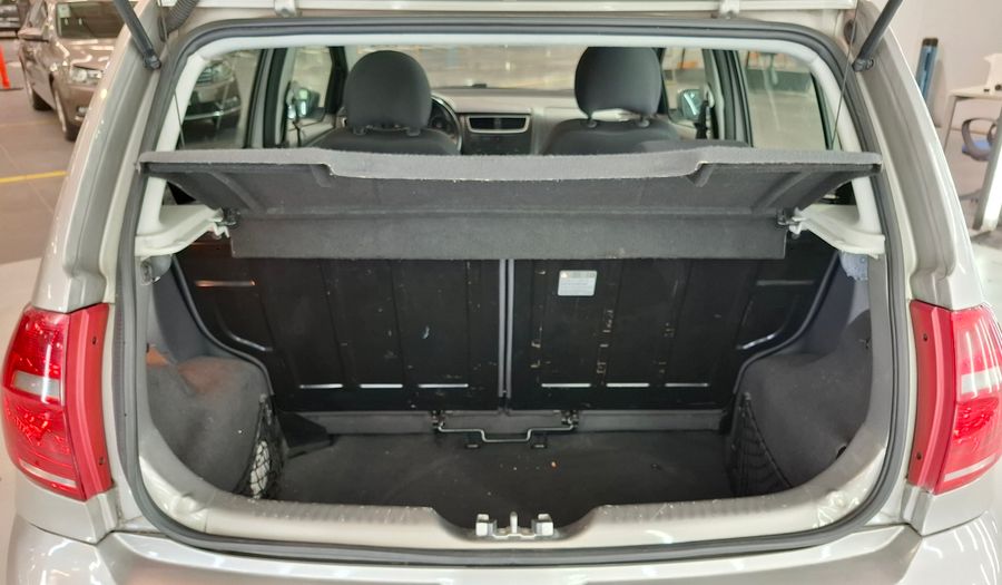 Volkswagen Fox 1.6 HIGHLINE I MOTION Hatchback 2012