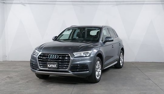 Audi • Q5