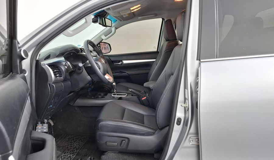 Toyota Hilux 2.8 TDI SRX AUTO 4WD C/D Pickup 2024
