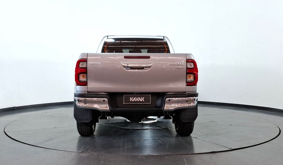 Toyota Hilux 2.8 TDI SRX AUTO 4WD C/D Pickup 2024