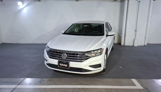 Volkswagen • Jetta