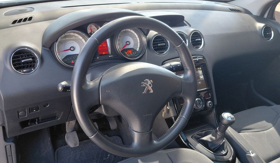 Peugeot 308 1.6 ALLURE Hatchback 2016