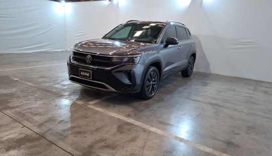 Volkswagen • Taos
