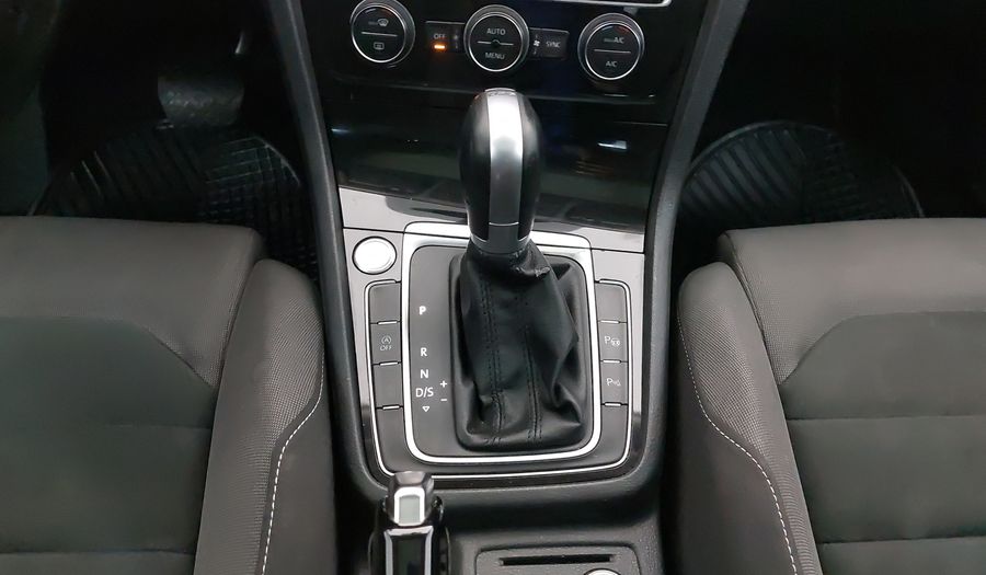 Volkswagen Golf 1.4 HIGHLINE DCT Hatchback 2018