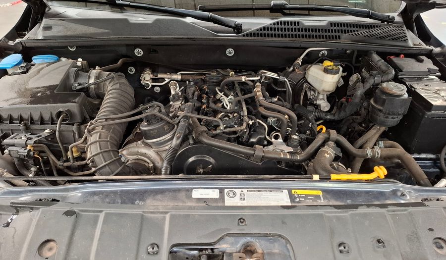 Volkswagen Amarok 2.0 TDI 180CV HIGHLINE 4X2 AT MY18 Pickup 2018