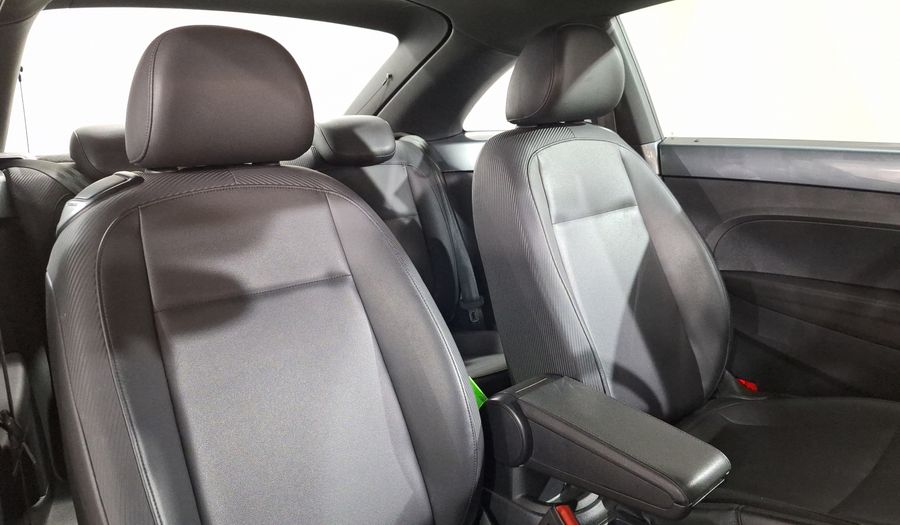 Volkswagen Beetle 2.5 SPORT TIPTRONIC Hatchback 2017