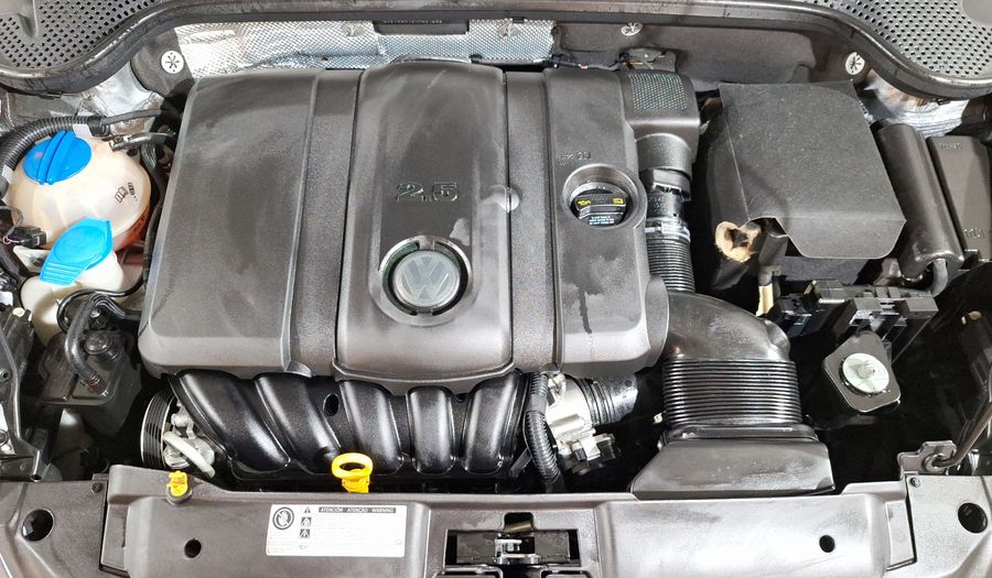 Volkswagen Beetle 2.5 SPORT TIPTRONIC Hatchback 2017