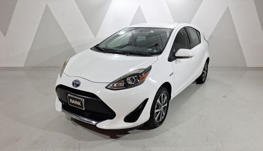 Toyota • Prius C