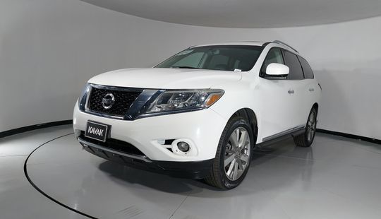 Nissan • Pathfinder
