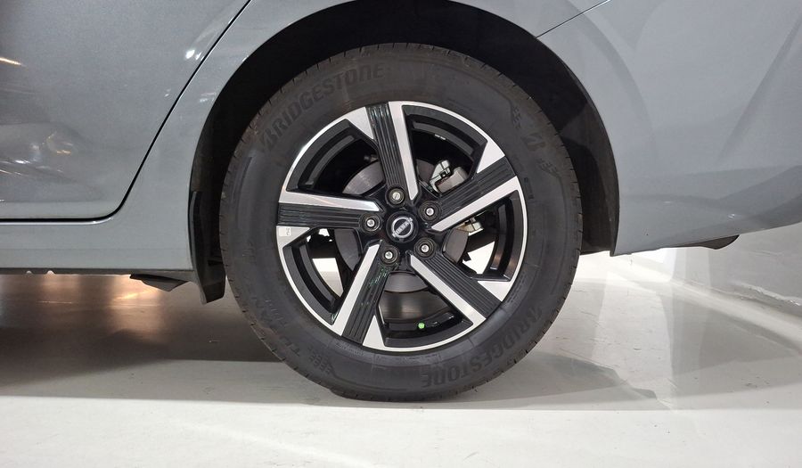 Nissan Sentra 2.0 ADVANCE CVT Sedan 2024