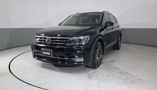 Volkswagen • Tiguan