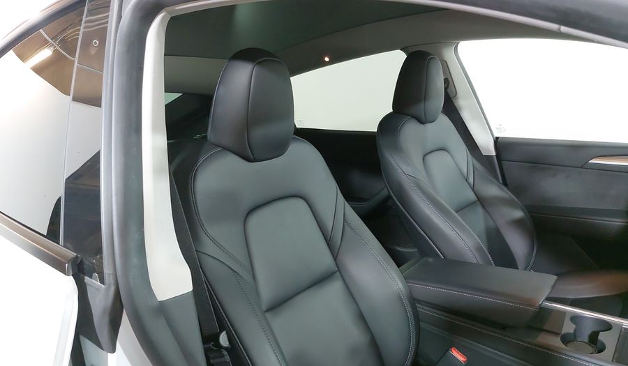 Tesla Model Y BEV RWD AUTO Suv 2023