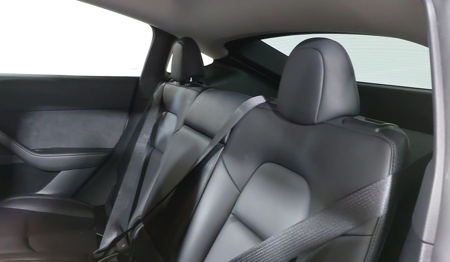 Tesla Model Y BEV RWD AUTO Suv 2023