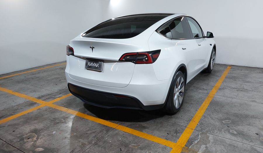 Tesla Model Y BEV RWD AUTO Suv 2023