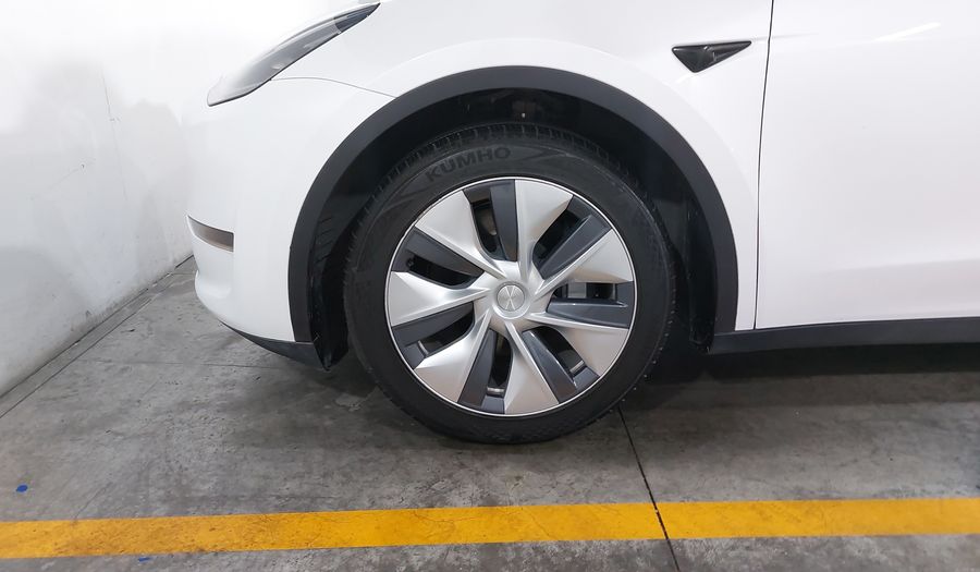 Tesla Model Y BEV RWD AUTO Suv 2023