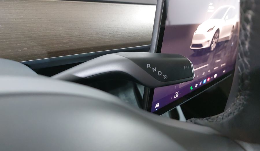 Tesla Model Y BEV RWD AUTO Suv 2023