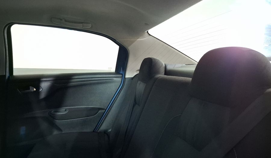 Peugeot 301 1.6 ALLURE TIPTRONIC Sedan 2015