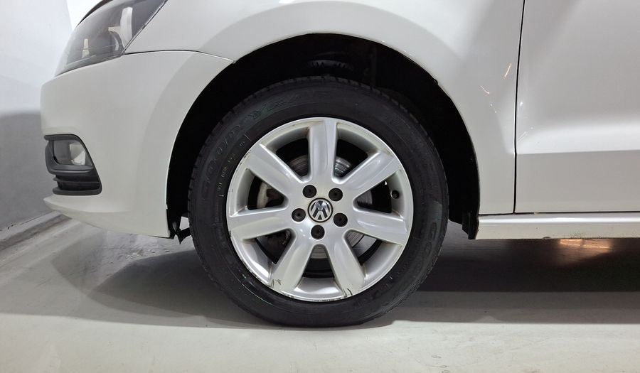 Volkswagen Polo 1.6 TIPTRONIC Hatchback 2016