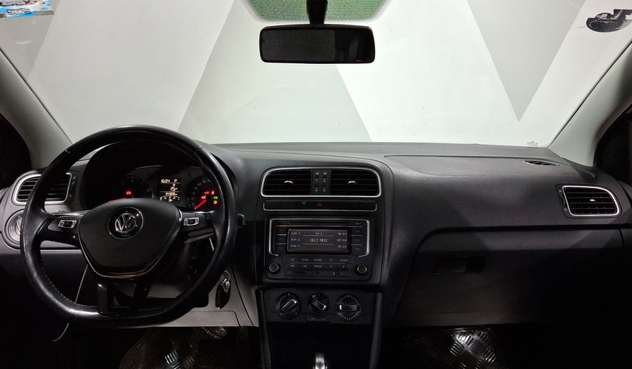 Volkswagen Polo 1.6 TIPTRONIC Hatchback 2016