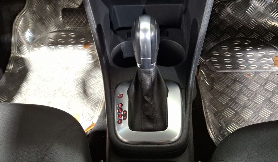 Volkswagen Polo 1.6 TIPTRONIC Hatchback 2016