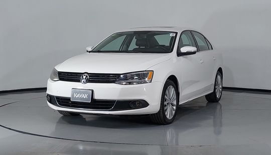 Volkswagen • Jetta