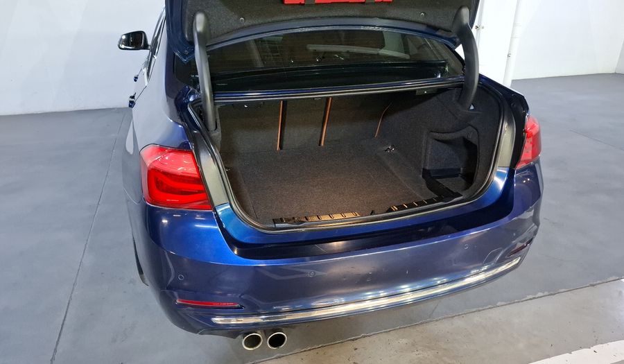 Bmw Serie 3 2.0 330IA LUXURY LINE Sedan 2016