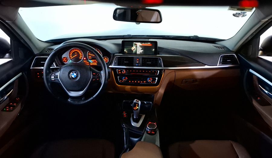 Bmw Serie 3 2.0 330IA LUXURY LINE Sedan 2016