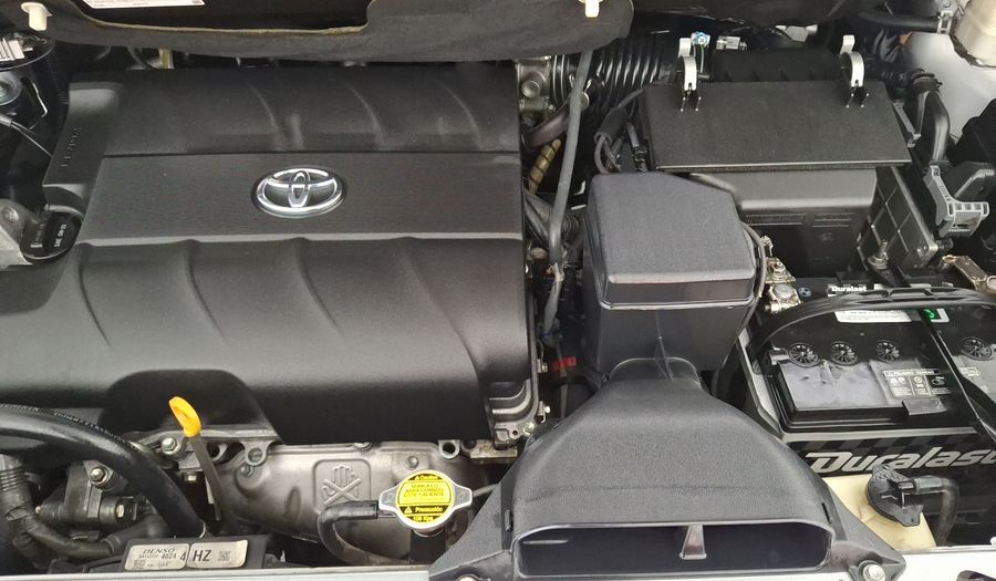 Toyota Sienna 3.5 XLE AT Minivan 2012