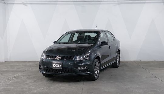 Volkswagen • Vento