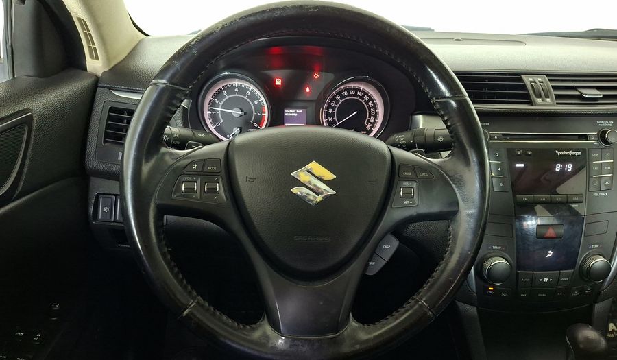 Suzuki Kizashi 2.4 GLX LIMITED AUTO Sedan 2013