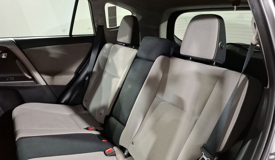 Toyota Rav4 2.5 XLE AWD AT Suv 2016