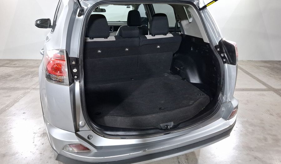 Toyota Rav4 2.5 XLE AWD AT Suv 2016