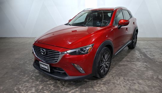 2017 • 74,578 km • Automático