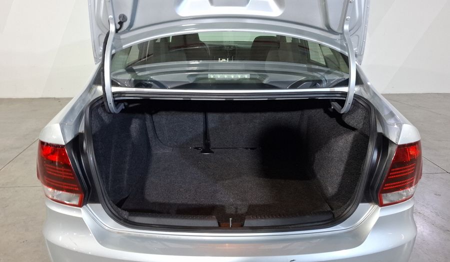 Volkswagen Vento 1.6 STARTLINE AUTO Sedan 2021